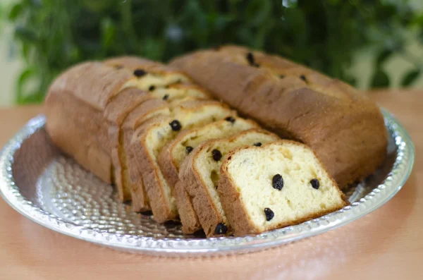 Torta Larga con Pasas